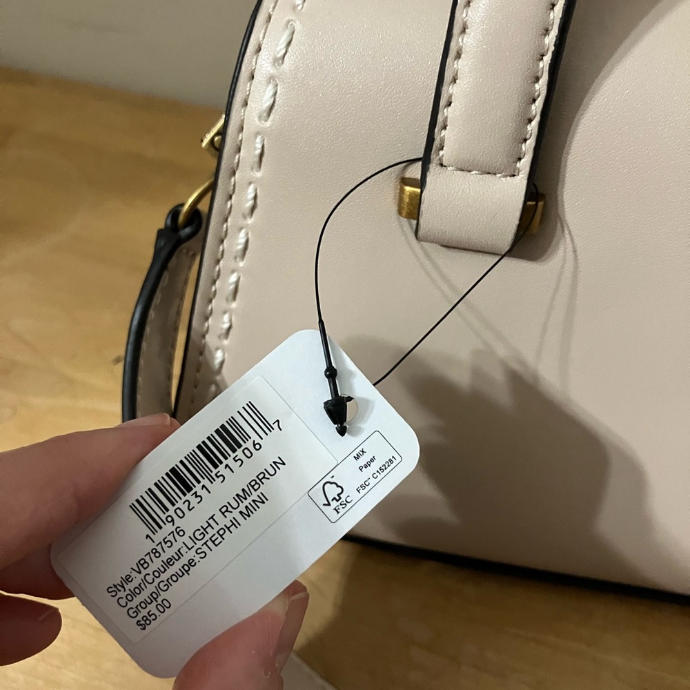 GUESS Mini Satchel 🆕 - Picture 10 of 16